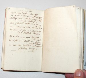 Aantekeningenboekje van de dichter Jacobus Bellamy met proeve van een gedicht, ca. 1779/1782 (hs. 6111). 